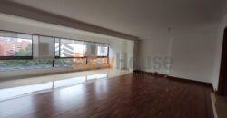 Apartamento- Poblado – Patio Bonito