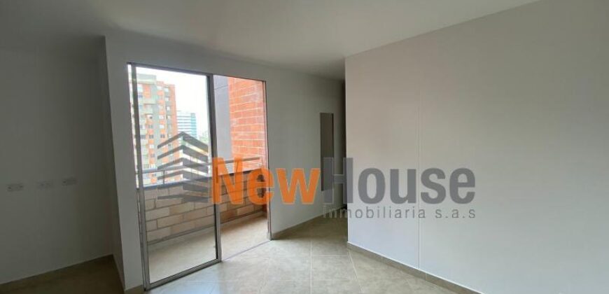 Apartamento – Poblado – Patio bonito