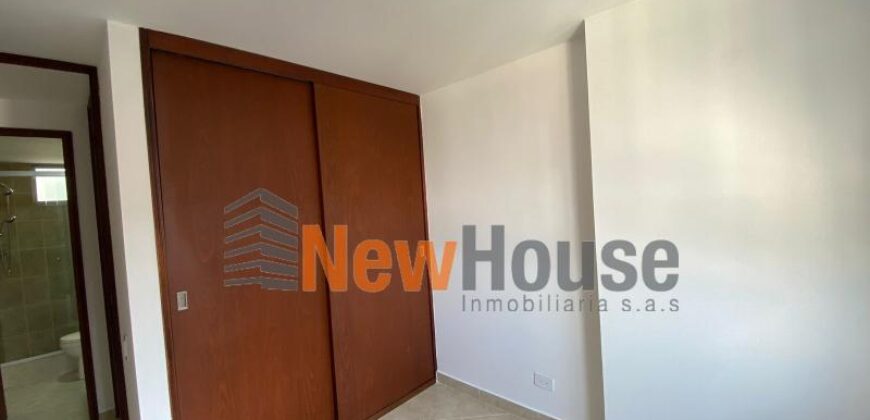 Apartamento – Poblado – Patio bonito