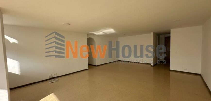 Apartamento – Poblado- Castropol