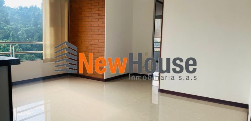 Apartamento – Poblado – patio bonito