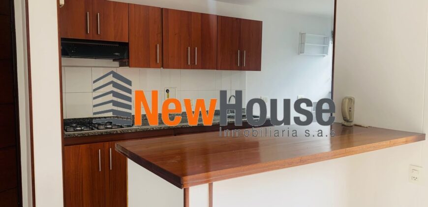 Apartamento – Poblado – patio bonito