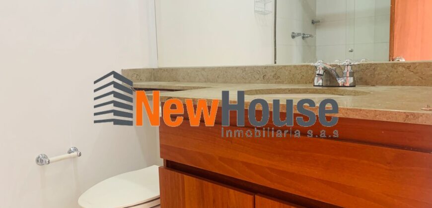 Apartamento – Poblado – patio bonito