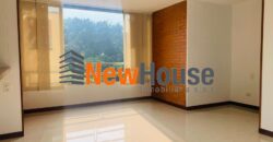 Apartamento – Poblado – patio bonito