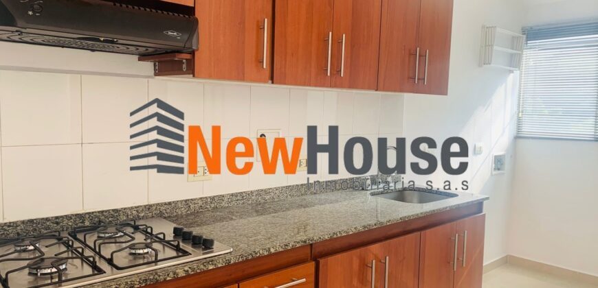 Apartamento – Poblado – patio bonito