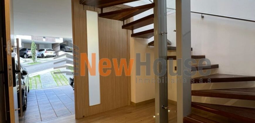 Arriendo – Casa – Loma Benedictinos